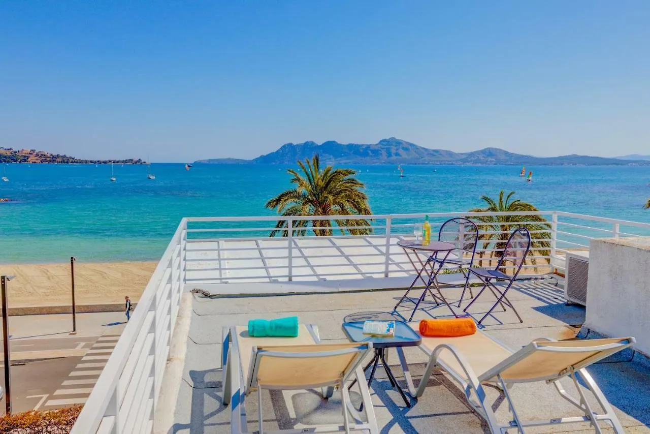 Beachfront Apartment Sivella By Sealand Villas 포엔샤 항구