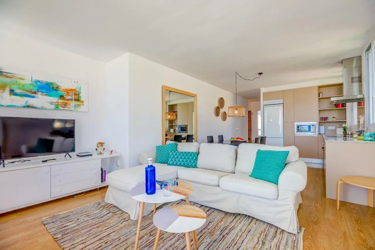 Beachfront Apartment Sivella By Sealand Villas 포엔샤 항구
