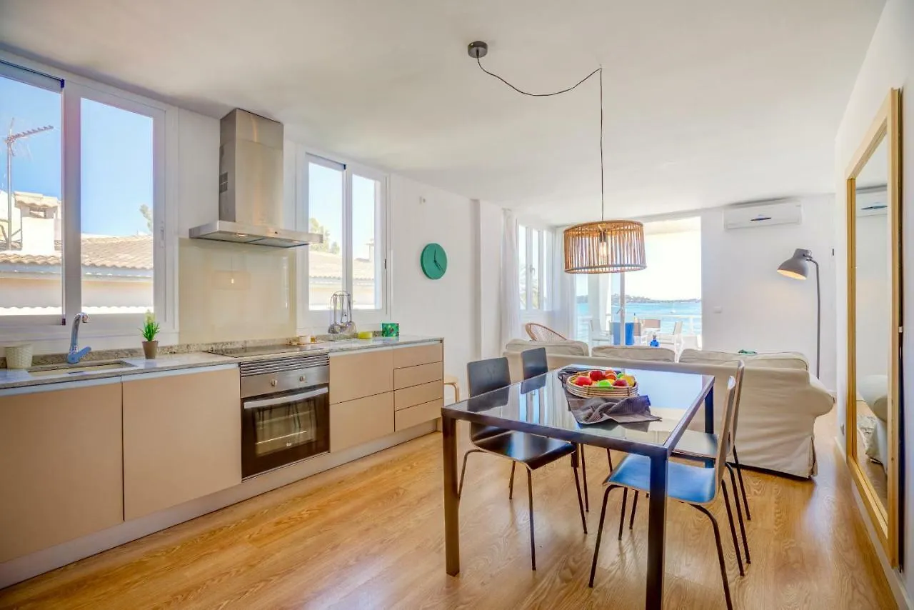 Beachfront Apartment Sivella By Sealand Villas Port de Pollenca
